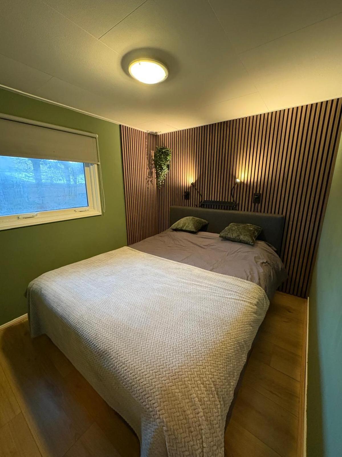 Heerlijk Chalet Midden In De Natuur Путен Екстериор снимка